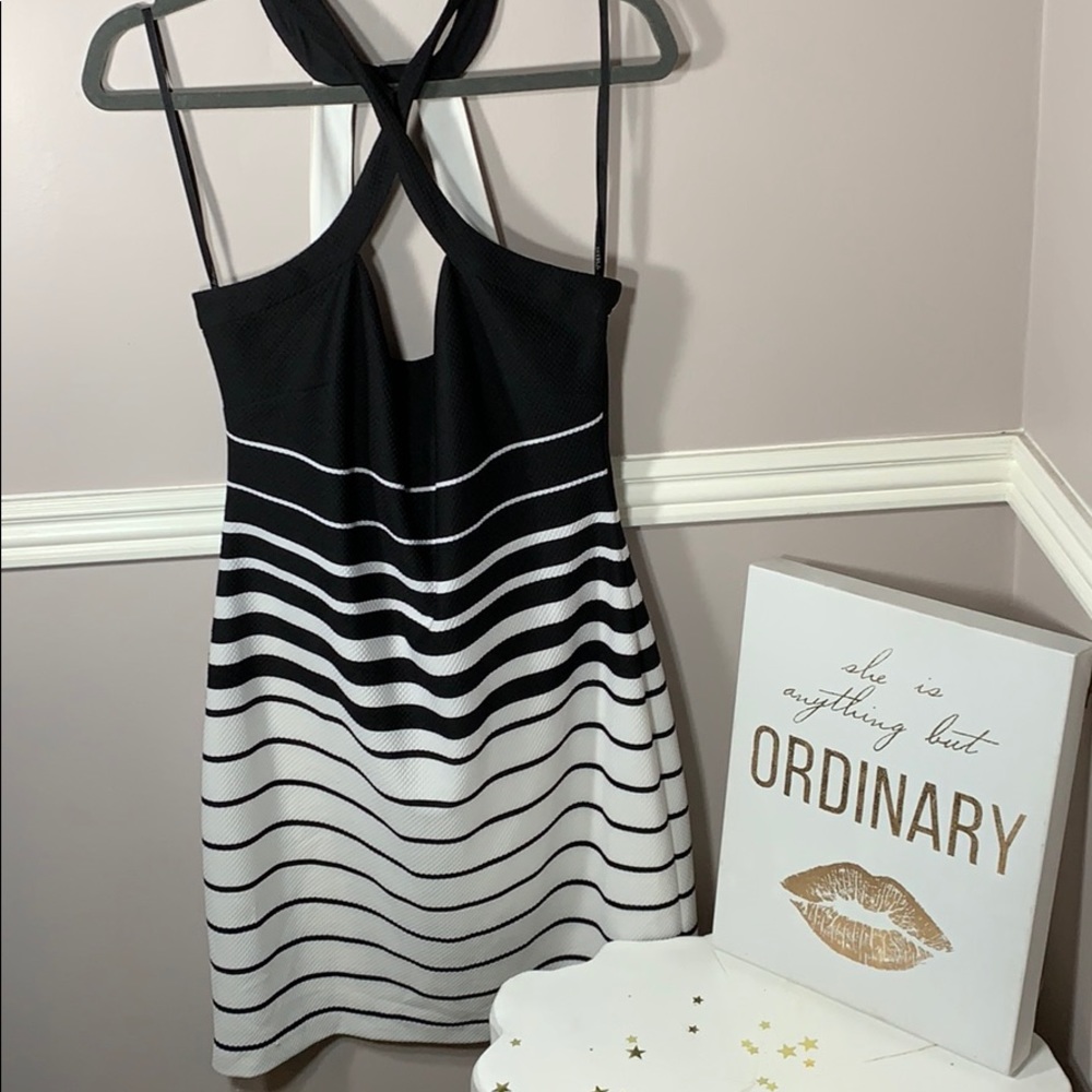 Guess dress ✨👗🖤😍